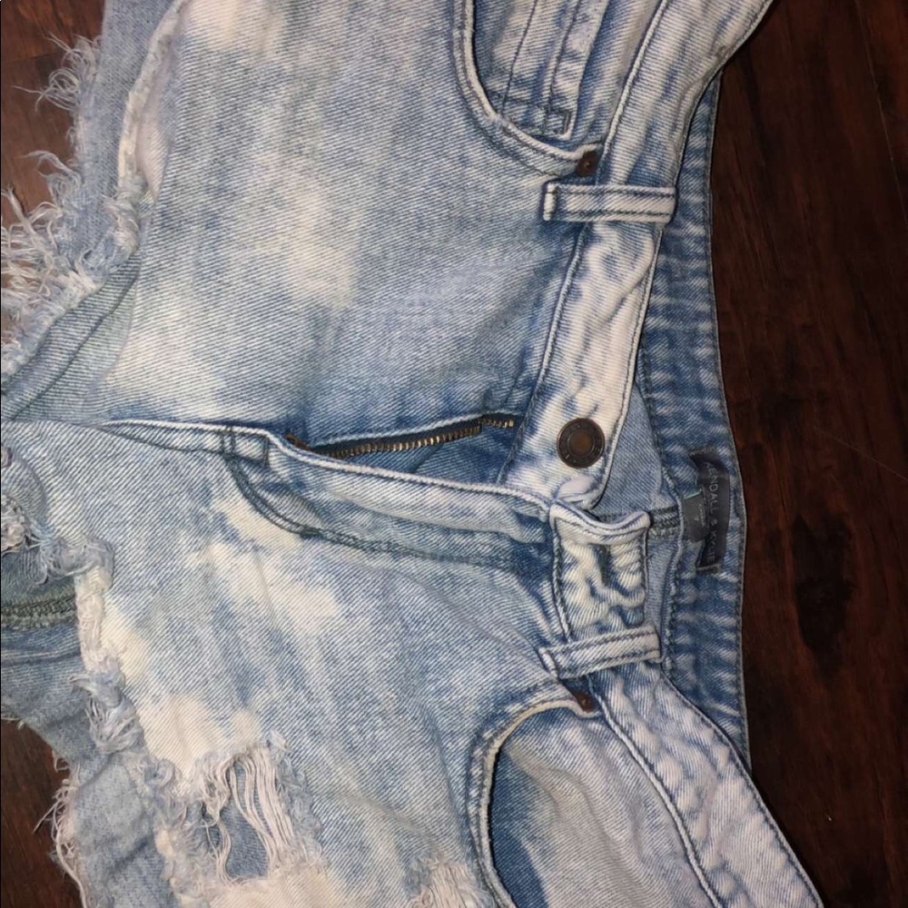 kendall&kylie boyfriend shorts